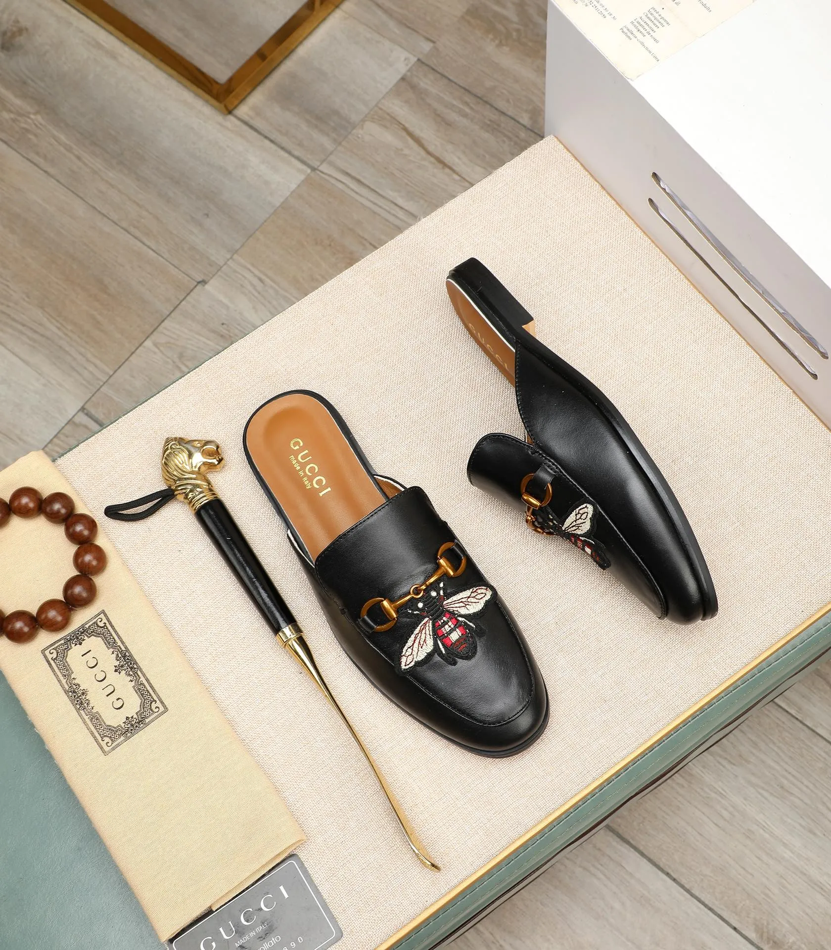 Men's clothing and shoes 💰380 (Gucci) The latest 🎁🎁 casual and fashionable men's shoes 👟 from the official website, hot style 💥 style is simple and elegant, exclusive for trendy men. Unique official website latest brand double G elements 👑 original Gucci decoration, fashionable and generous, original material original calfskin, ✅ fully imported first-layer pigskin lining, official website designated wear-resistant, lightweight original rubber casual outsole, counter classic model taken in kind, 38-44 black and white optional